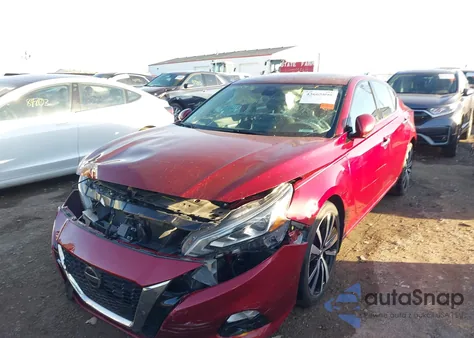 2021 Nissan Altima Platinum Intelligent Awd z USA, uszkodzony, nr VIN 1N4BL4FW4MN314672